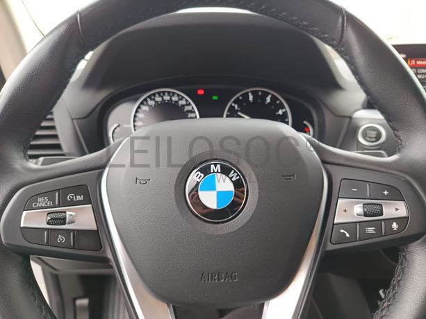 BMW X3 sDrive18d · Ano 2021