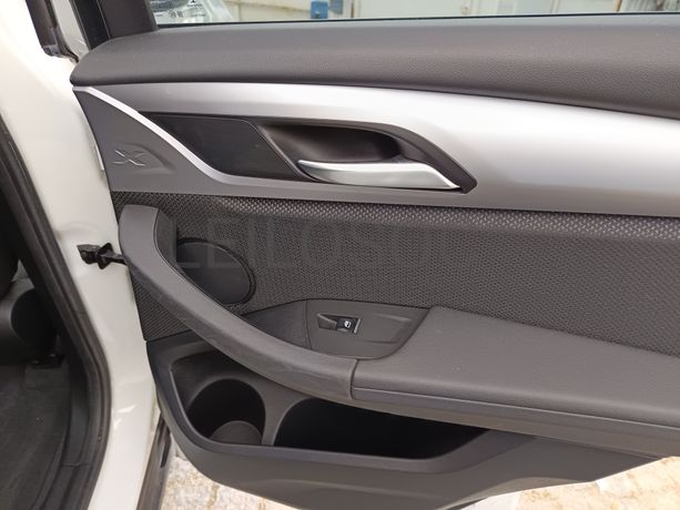 BMW X3 sDrive18d · Ano 2021