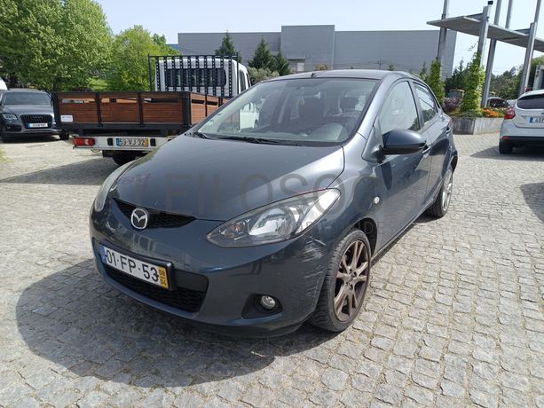Fotografia de veículo: Mazda 2 · Ano 2008