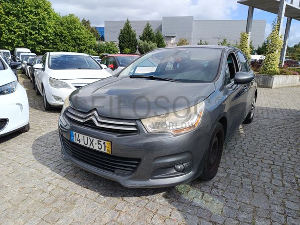 Fotografia de veículo: Citroën C4 · Ano 2013