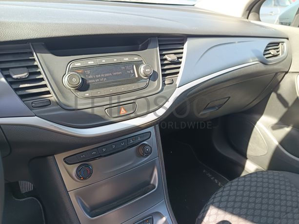 Opel Astra · Ano 2018