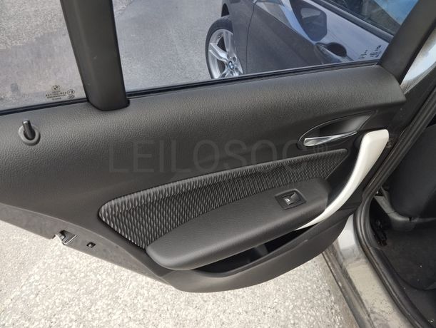 BMW 116d · Ano 2018