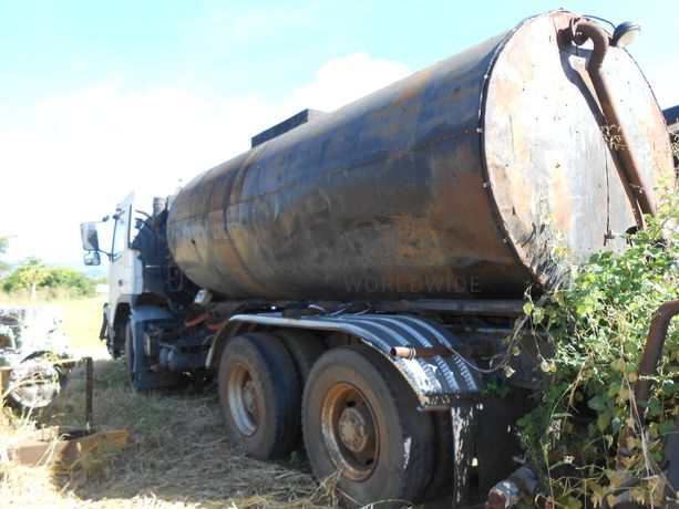 Bitumen Distributor 8.000l - 2006