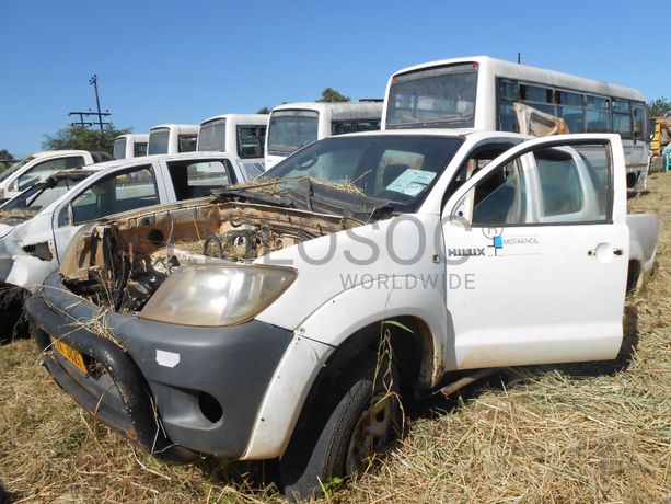 D/ Cab Pickup 4x4 - 2009