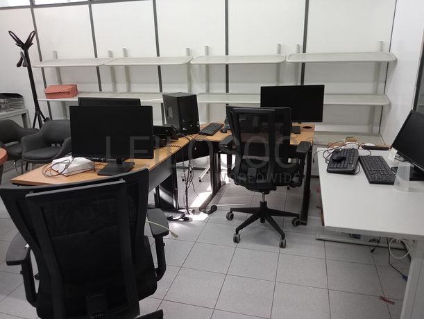 Equipamento de Escritório