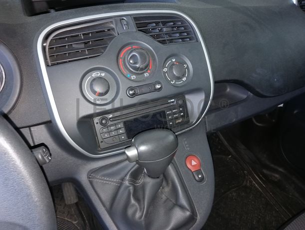 Renault Kangoo Z.E. 33 Electric · Ano 2021