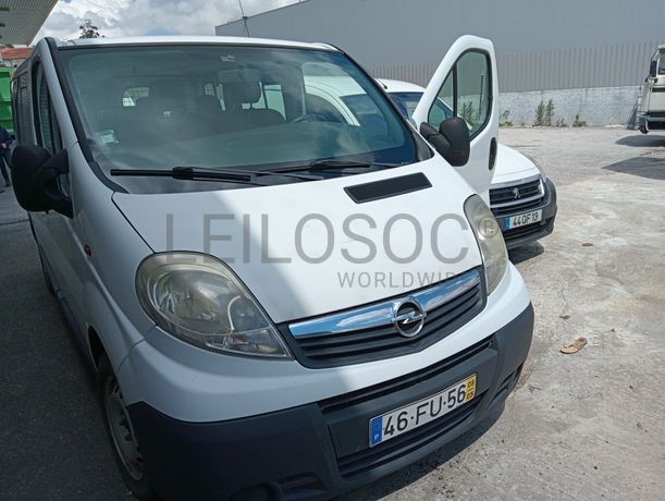 Opel Vivaro CDTi · Ano 2008