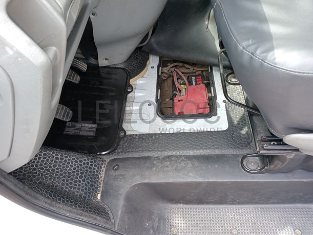Opel Vivaro CDTi · Ano 2008