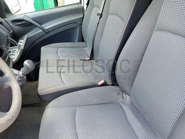 Mercedes-Benz Vito · Ano 2011