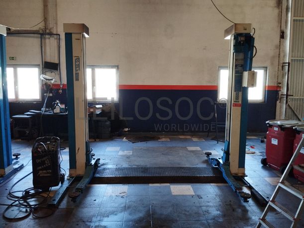 Equipamentos para a Indústria Automóvel · Veículo