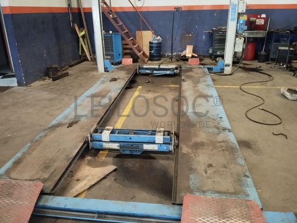 Equipamentos para a Indústria Automóvel · Veículo