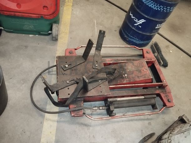 Equipamentos para a Indústria Automóvel · Veículo