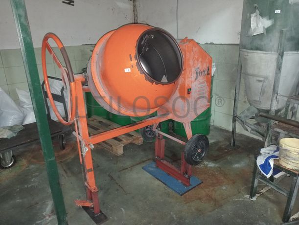 Equipamentos para a Indústria de Calçado