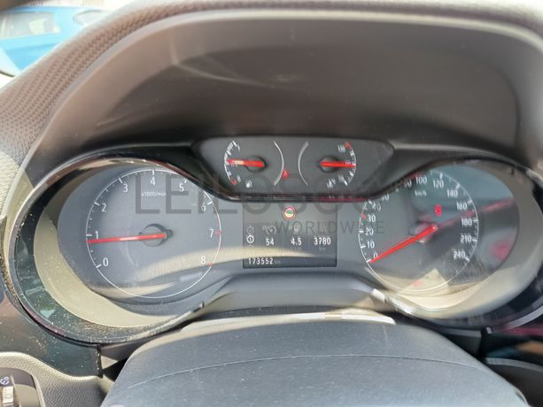 Opel Corsa · Ano 2022