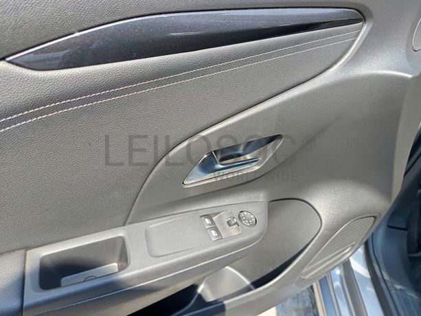 Opel Corsa · Ano 2022