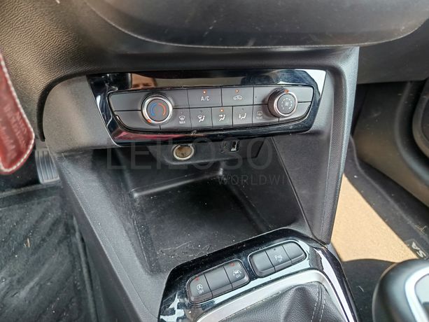 Opel Corsa · Ano 2021