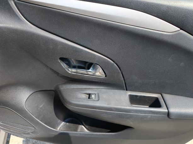 Opel Corsa · Ano 2021
