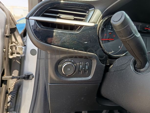 Opel Corsa · Ano 2021