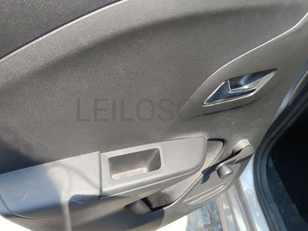 Opel Corsa · Ano 2021