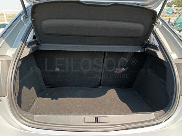 Opel Corsa · Ano 2021