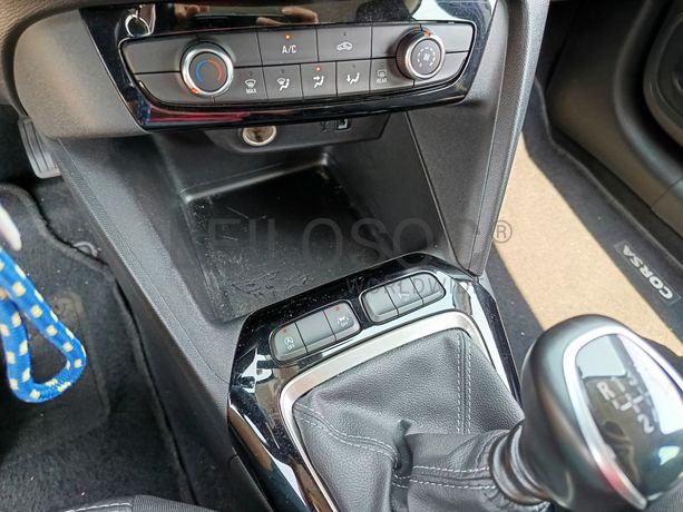 Opel Corsa · Ano 2021
