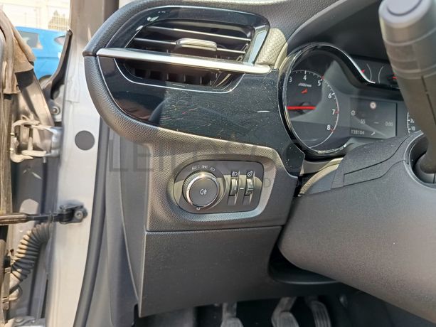 Opel Corsa · Ano 2021