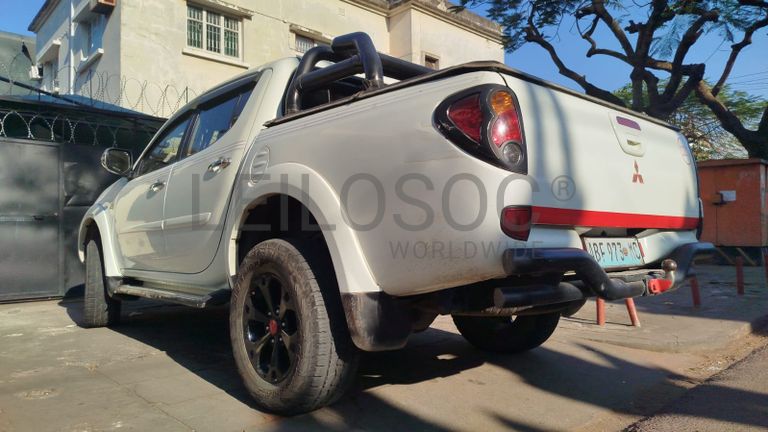 MITSUBISHI TRITON L200 2.5GLS-3,00m - 2011