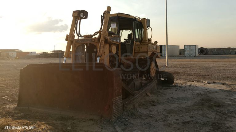 Buldozer Caterpilla D6R