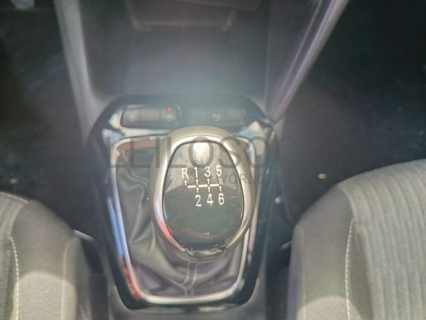 Opel Corsa · Ano 2022