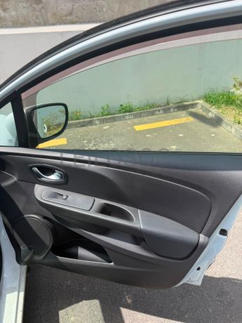 Renault Clio · Ano 2015