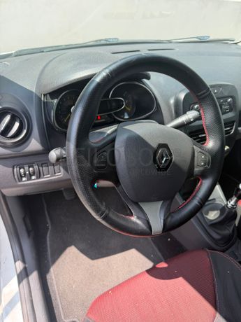 Renault Clio · Ano 2015