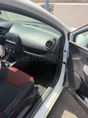 Renault Clio · Ano 2015