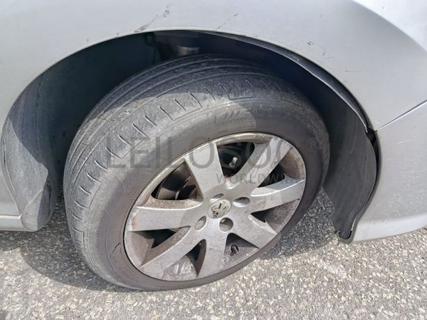 Peugeot 308 · Ano 2008