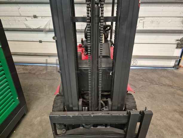 Empilhador Linde · Ano 2005 · 1500 KG