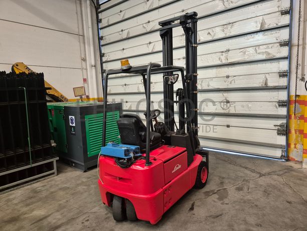 Empilhador Linde · Ano 2005 · 1500 KG