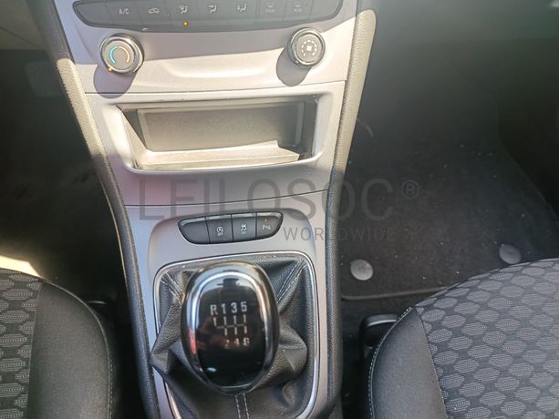 Opel Astra · Ano 2021