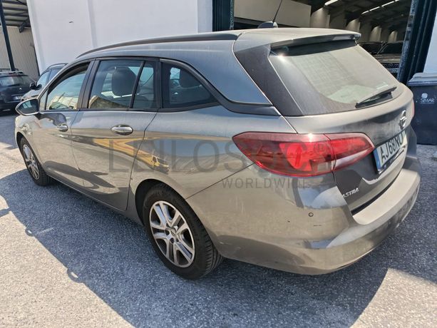 Opel Astra · Ano 2021