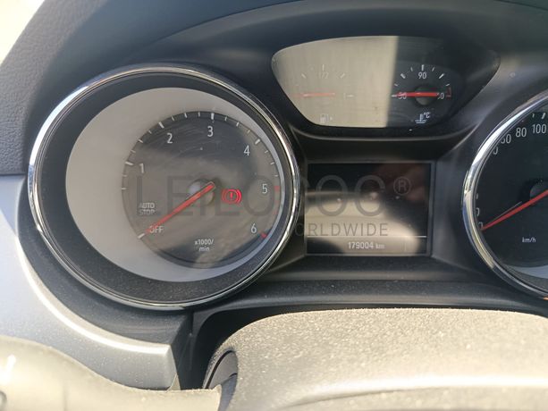 Opel Astra · Ano 2021