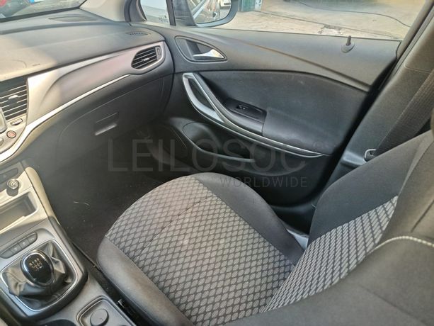 Opel Astra · Ano 2021