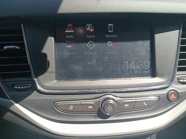 Opel Astra · Ano 2021