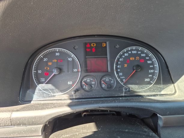 Volkswagen Touran · Ano 2005