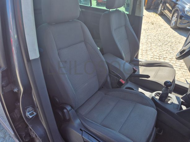 Volkswagen Touran · Ano 2005
