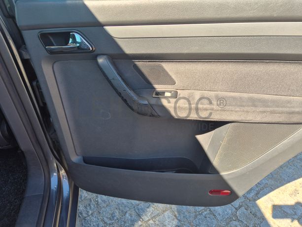 Volkswagen Touran · Ano 2005