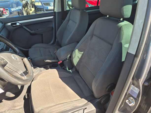 Volkswagen Touran · Ano 2005