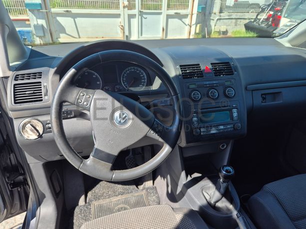Volkswagen Touran · Ano 2005