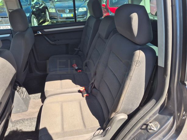 Volkswagen Touran · Ano 2005