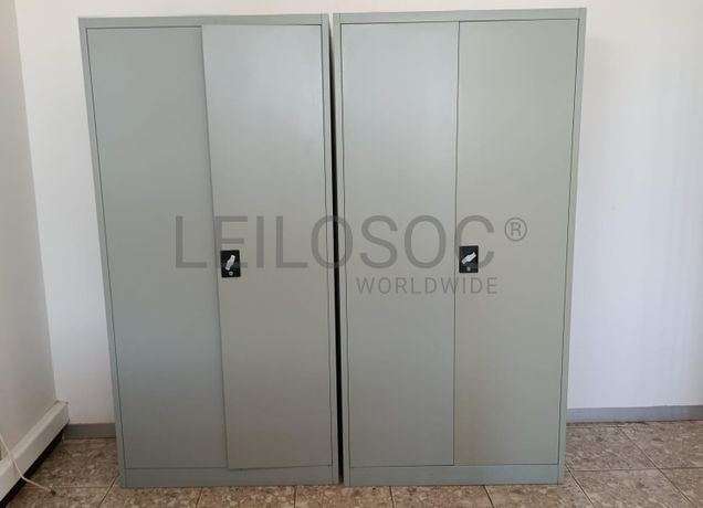Armários metálicos