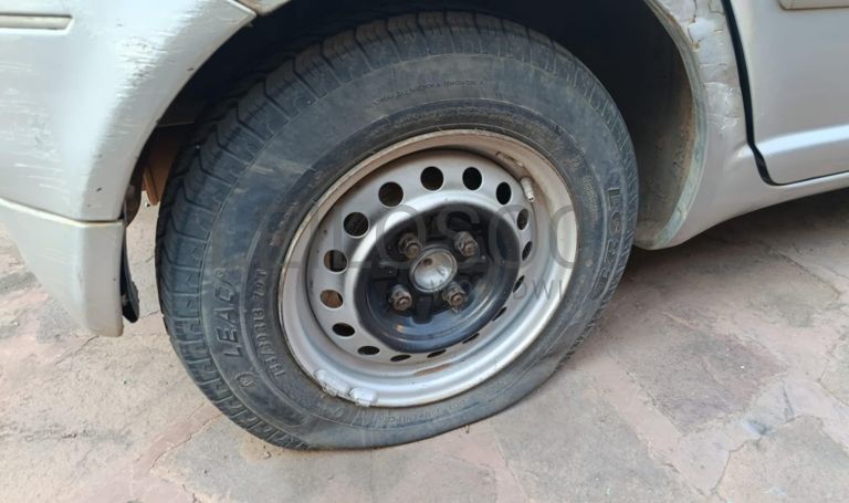 Toyota Vitz 2.45m - 2001