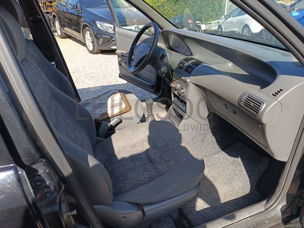 Fiat Punto 1.2 16V · Ano 1999