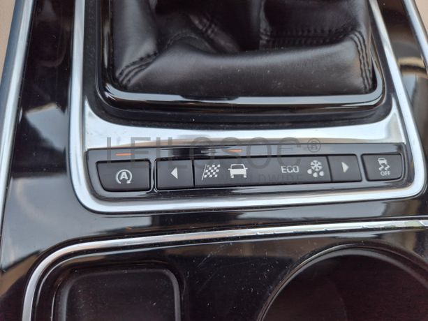 Jaguar XF II 2.0d · Ano 2016